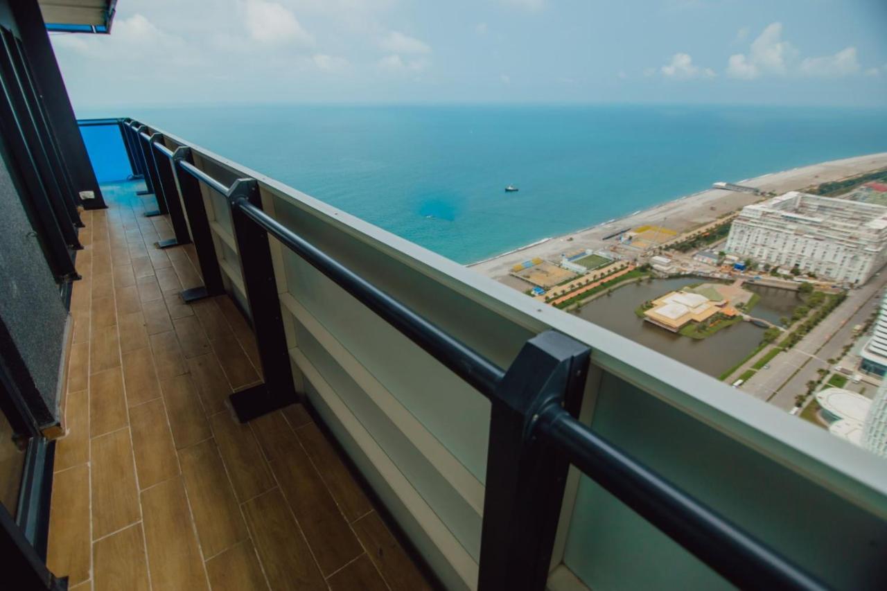 Orbi City Towers Batumi Bagian luar foto