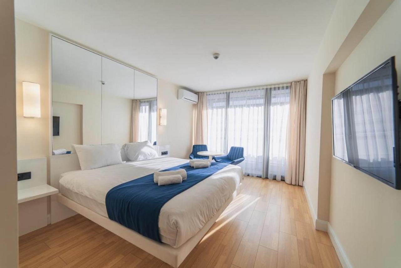Orbi City Towers Batumi Bagian luar foto