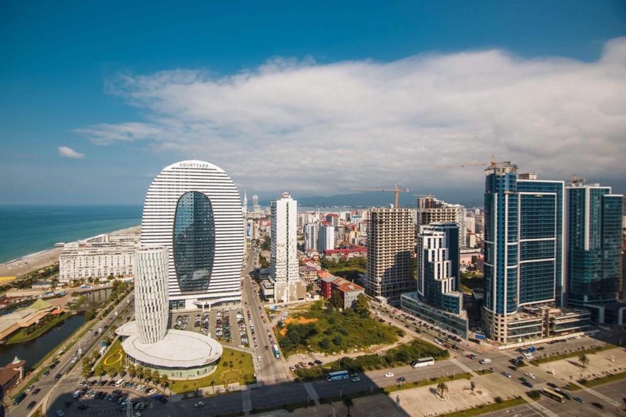 Orbi City Towers Batumi Bagian luar foto