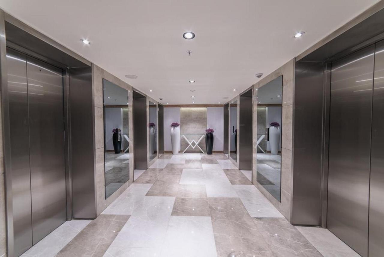Orbi City Towers Batumi Bagian luar foto